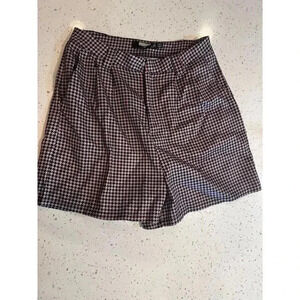 Missguided shorts tall black and pink houndstooth size 4